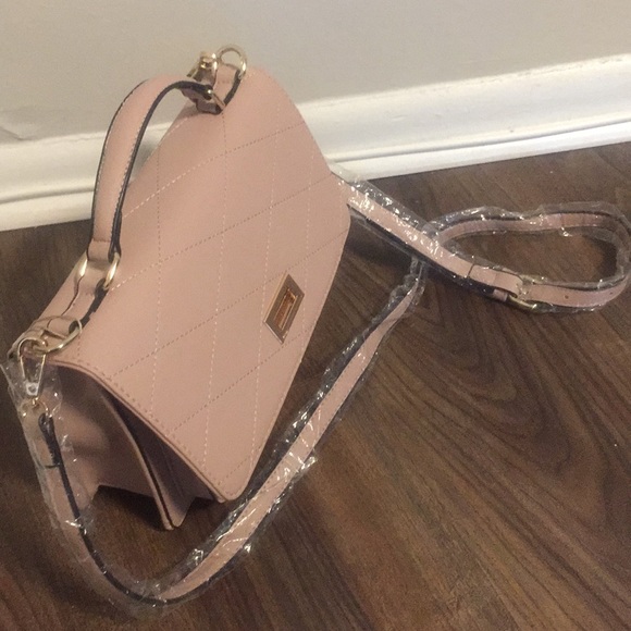 Handbag - Picture 6 of 7